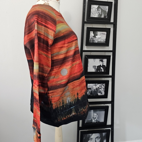 Colorful Sweatshirt - Picture 5 of 5